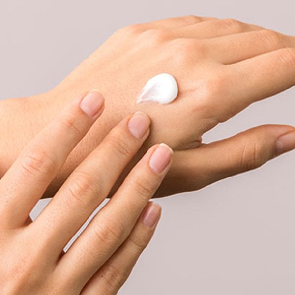 lrp-hand-cream-visual-save-skin